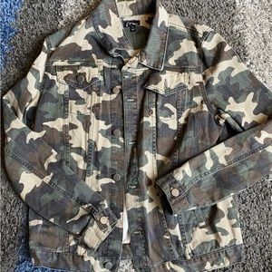 Art Class Camo Jacket Boys Size XL